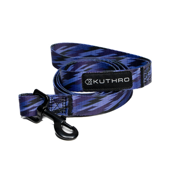 Showing geometry premium dog leash.